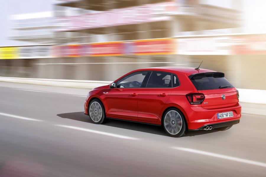  Volkswagen Polo GTI 2017 года  (WW) (фото 10 из 46)